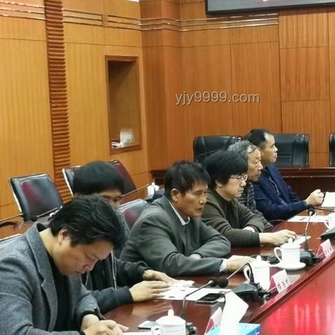 🚗汽车行业破卷风暴前夕：我的转型与坚守之路